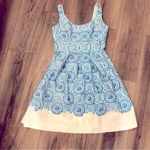EUC Nine West fit and flare blue sleeveless dress size 2